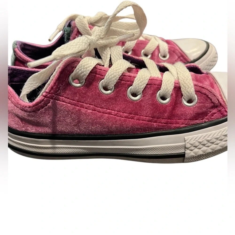 Youth Converse All‎ Star Lace Up Sneaker Velvet Kids Size 11 Pink